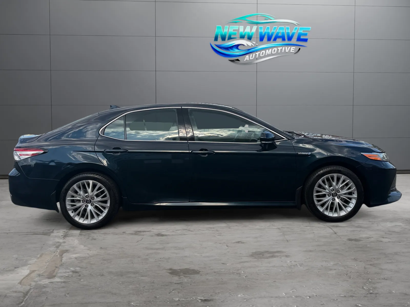 Toyota Camry photo 6