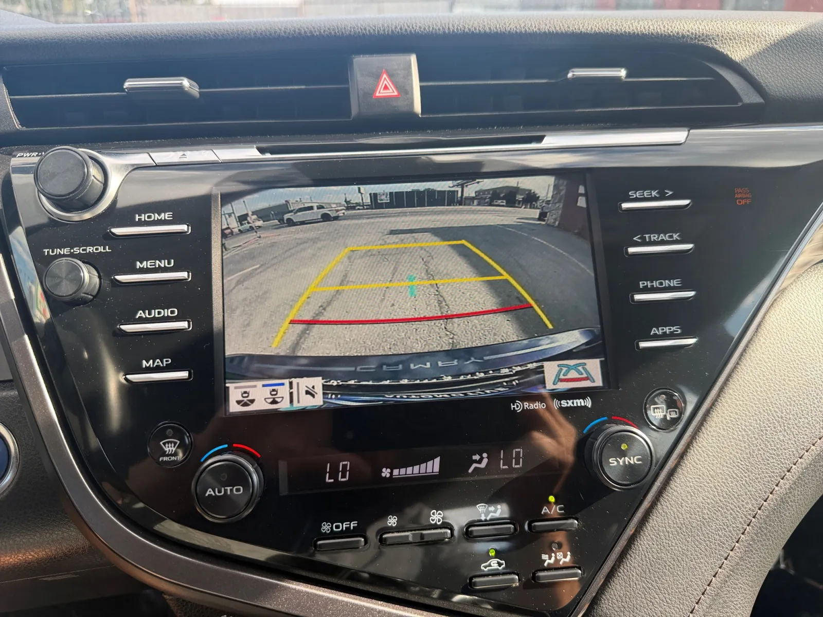 Toyota Camry photo 21