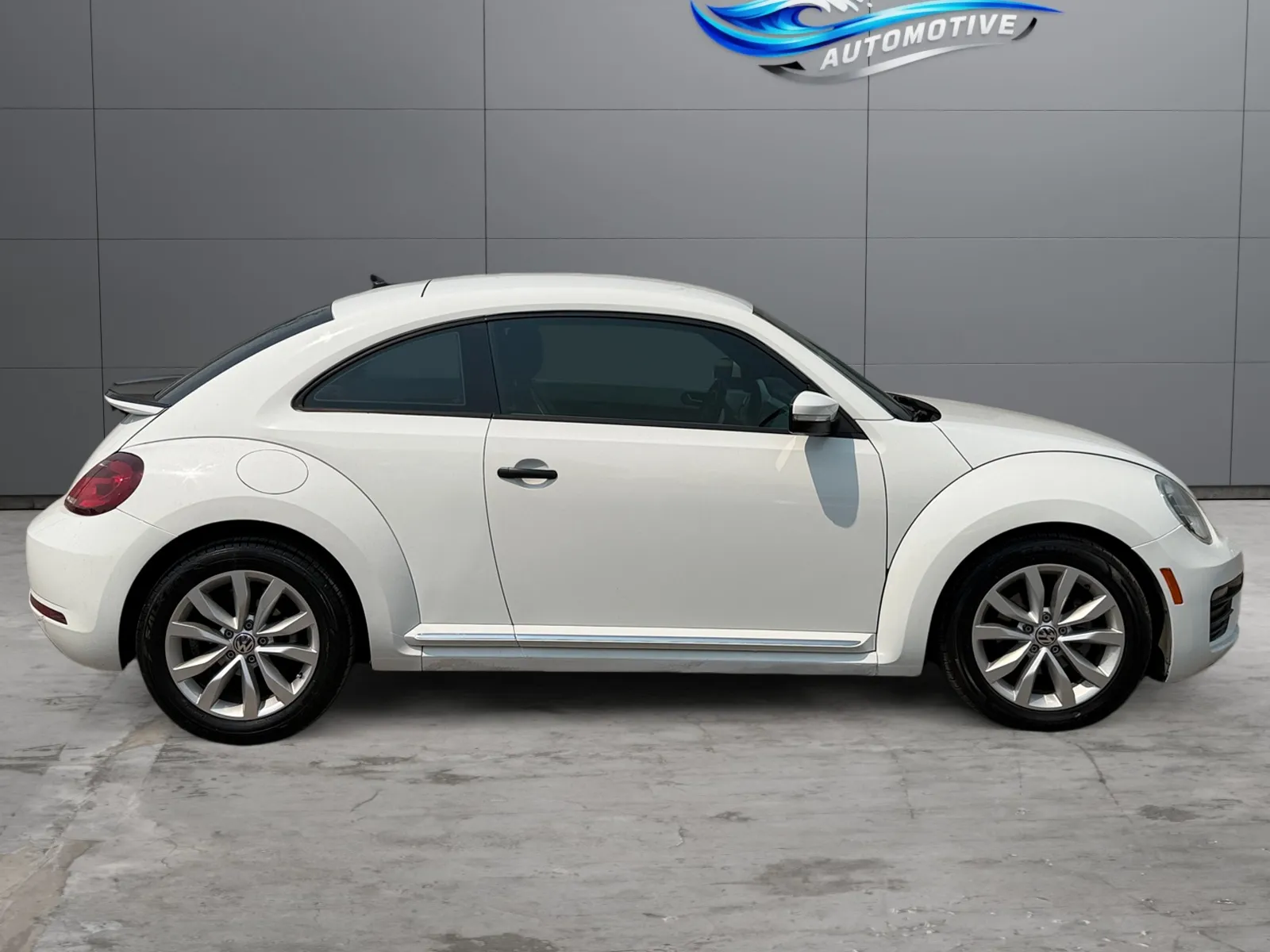2017 Volkswagen Beetle Classic - Photo 6