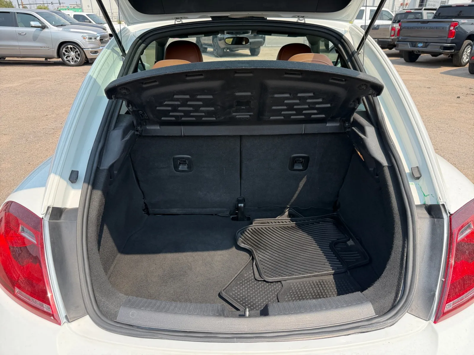 2017 Volkswagen Beetle Classic - Photo 19