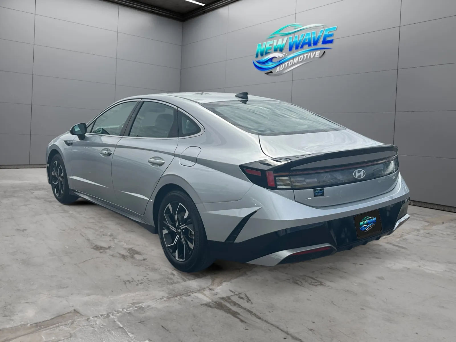 Hyundai Sonata photo 3