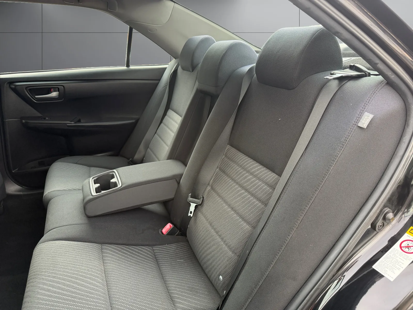 Toyota Camry photo 16