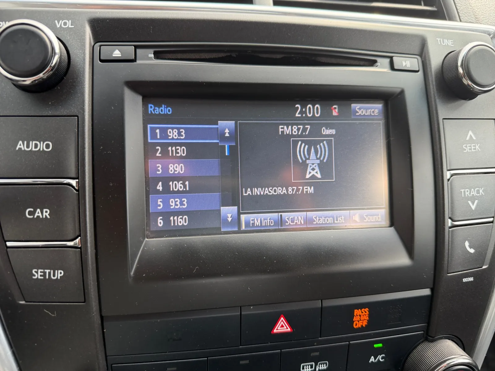 Toyota Camry photo 21