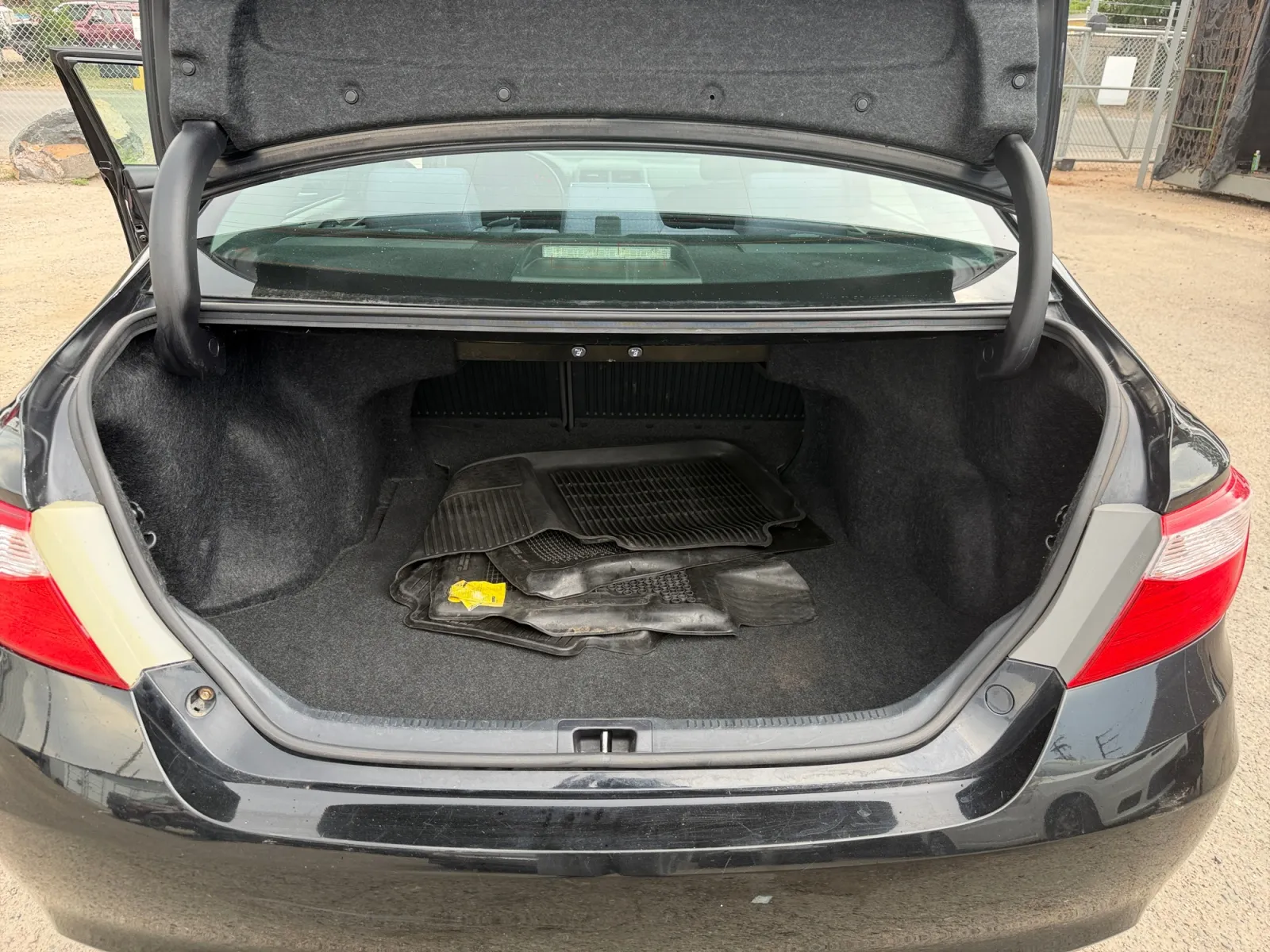 Toyota Camry photo 19
