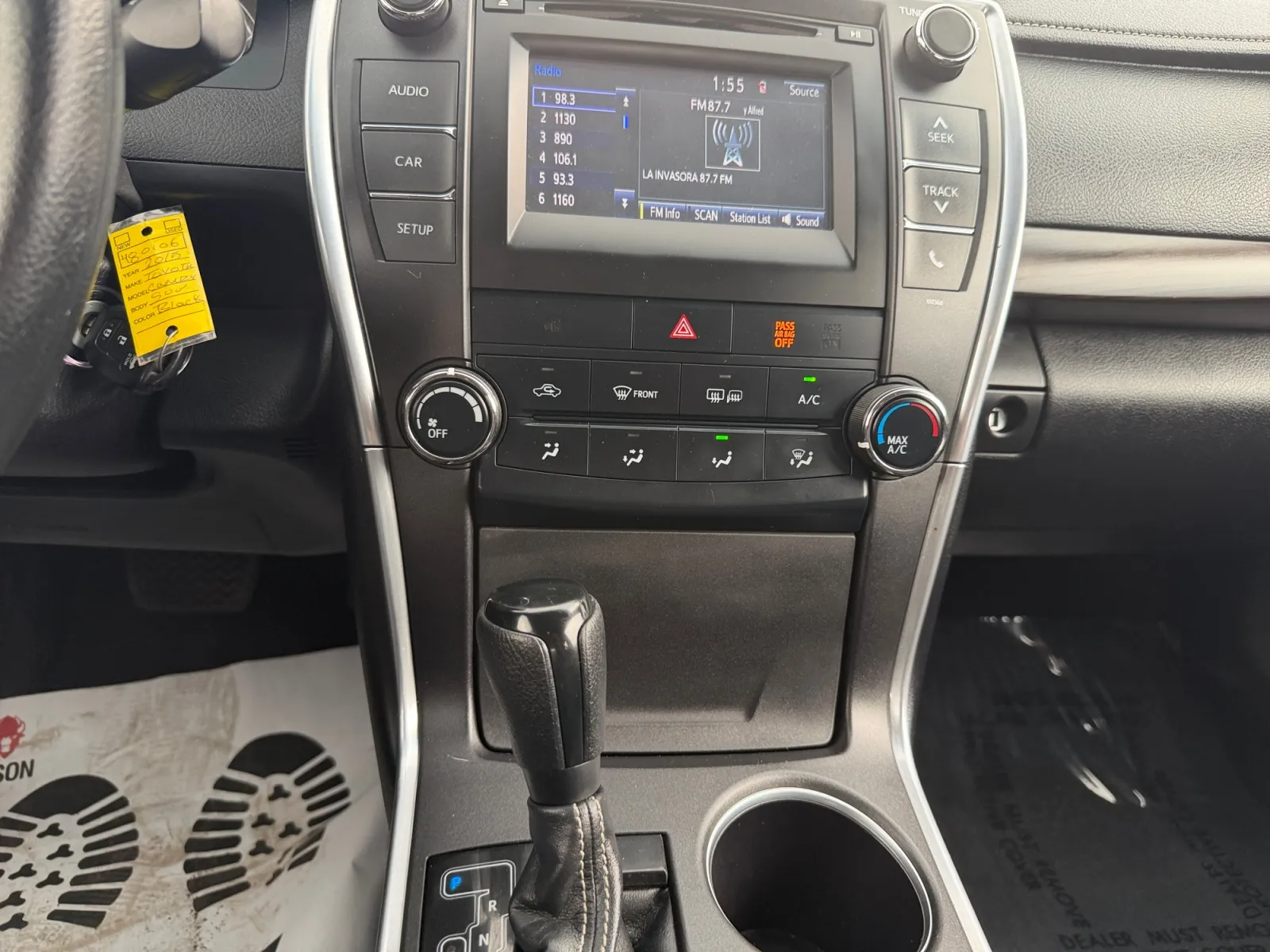 Toyota Camry photo 15