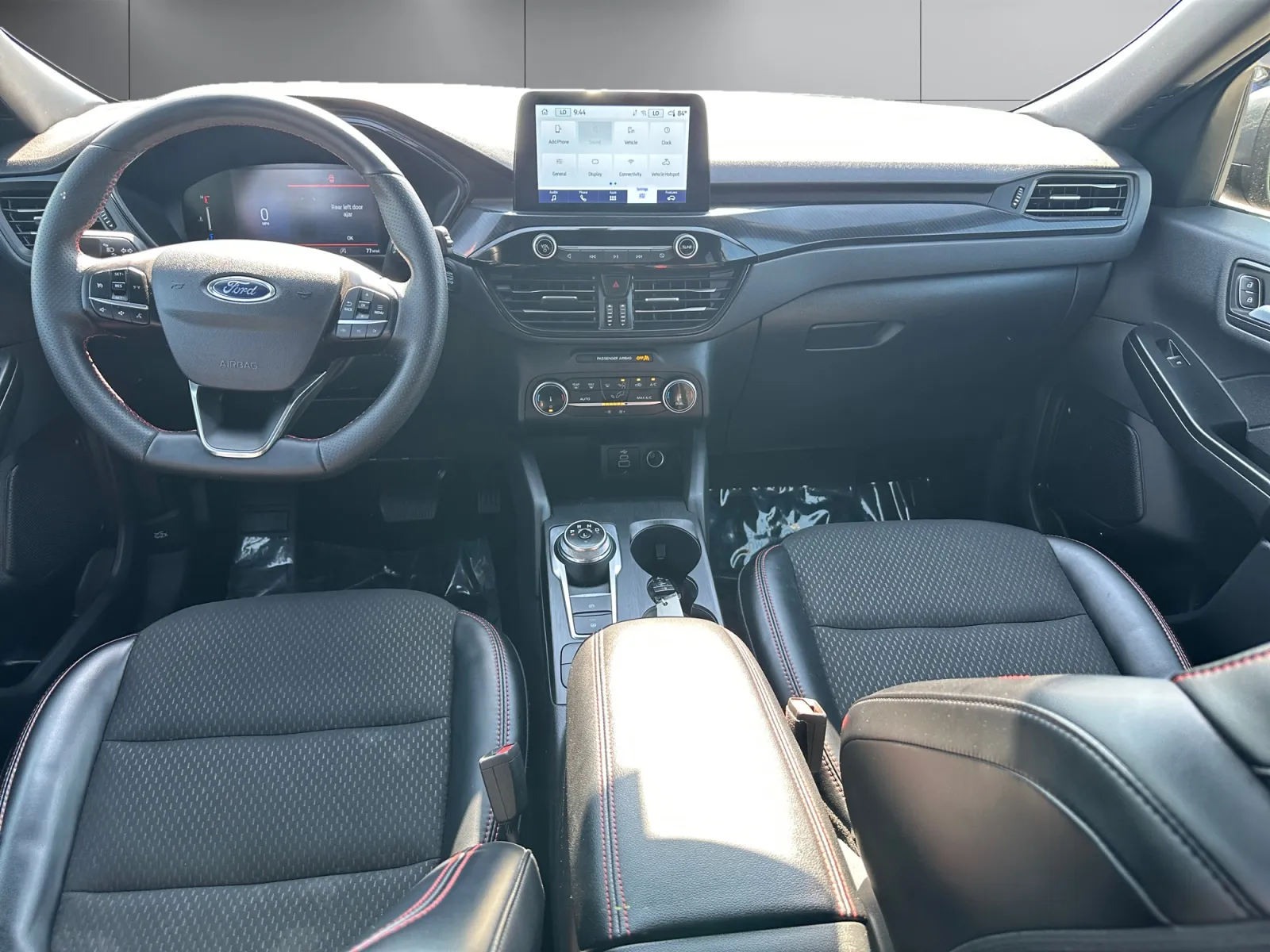 Ford Escape photo 12