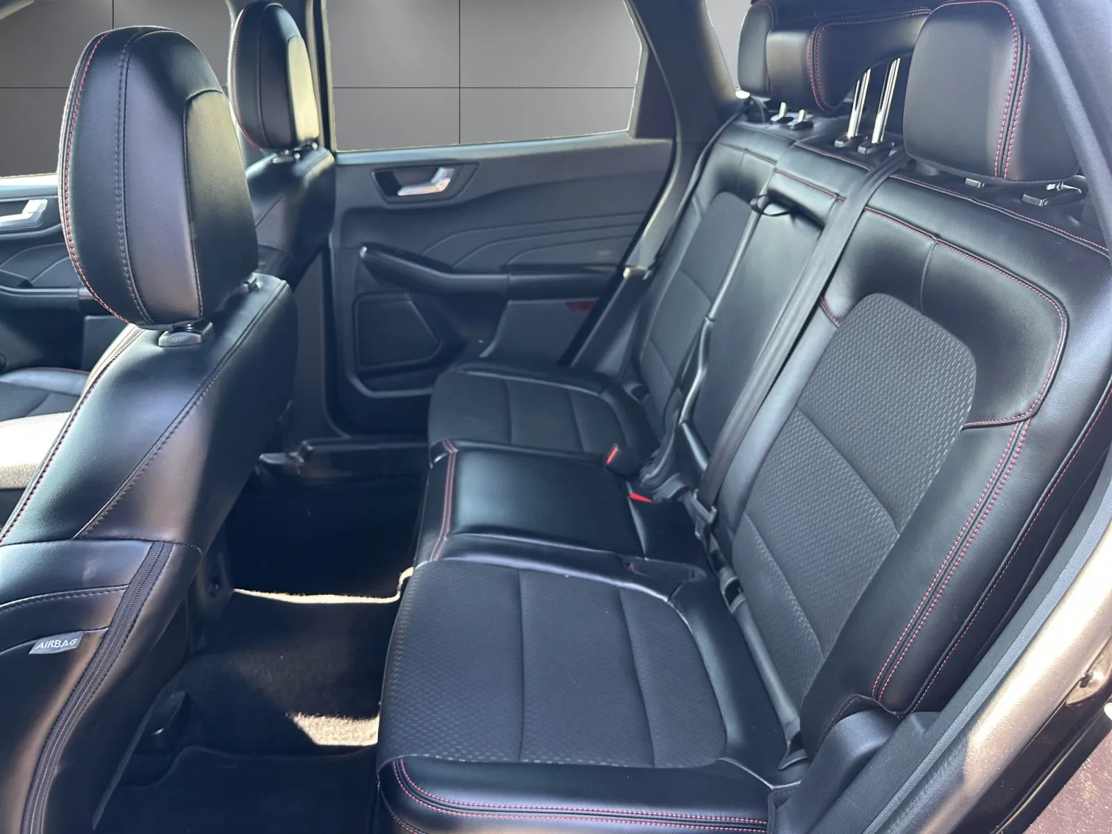 Ford Escape photo 16