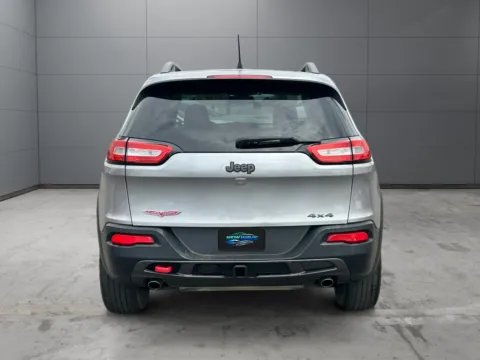 More photos of 2015 Jeep Cherokee Trailhawk at New Wave Automotive, CO