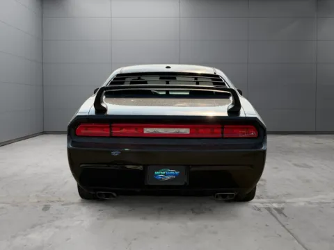 More photos of 2014 Dodge Challenger SXT at New Wave Automotive, CO