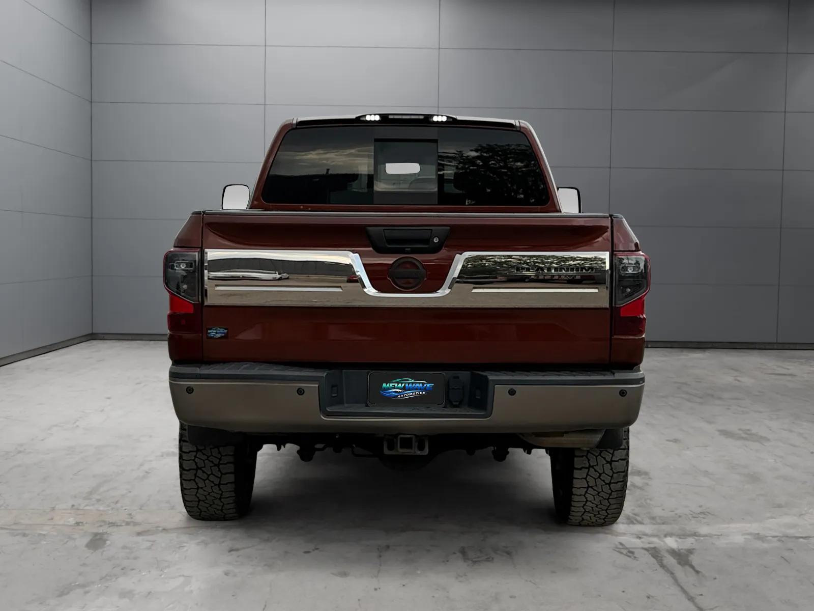 Nissan Titan photo 4