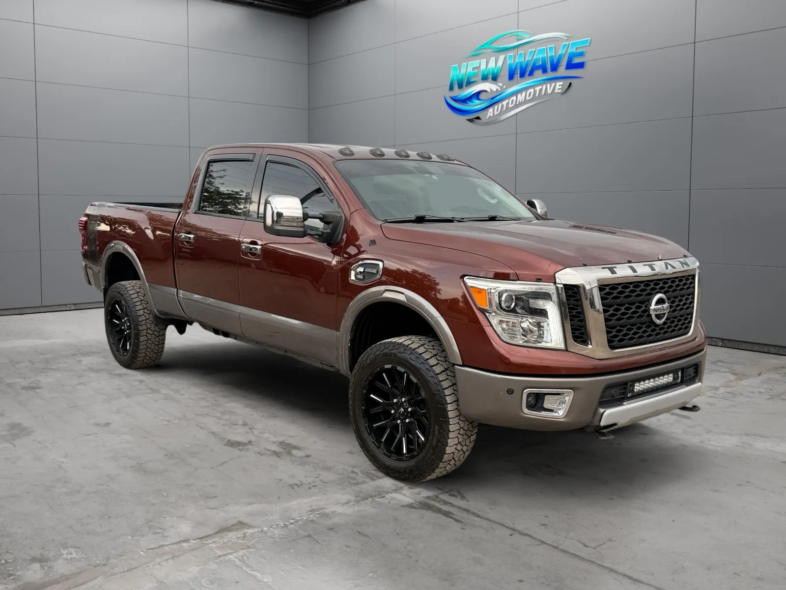 Nissan Titan photo 7