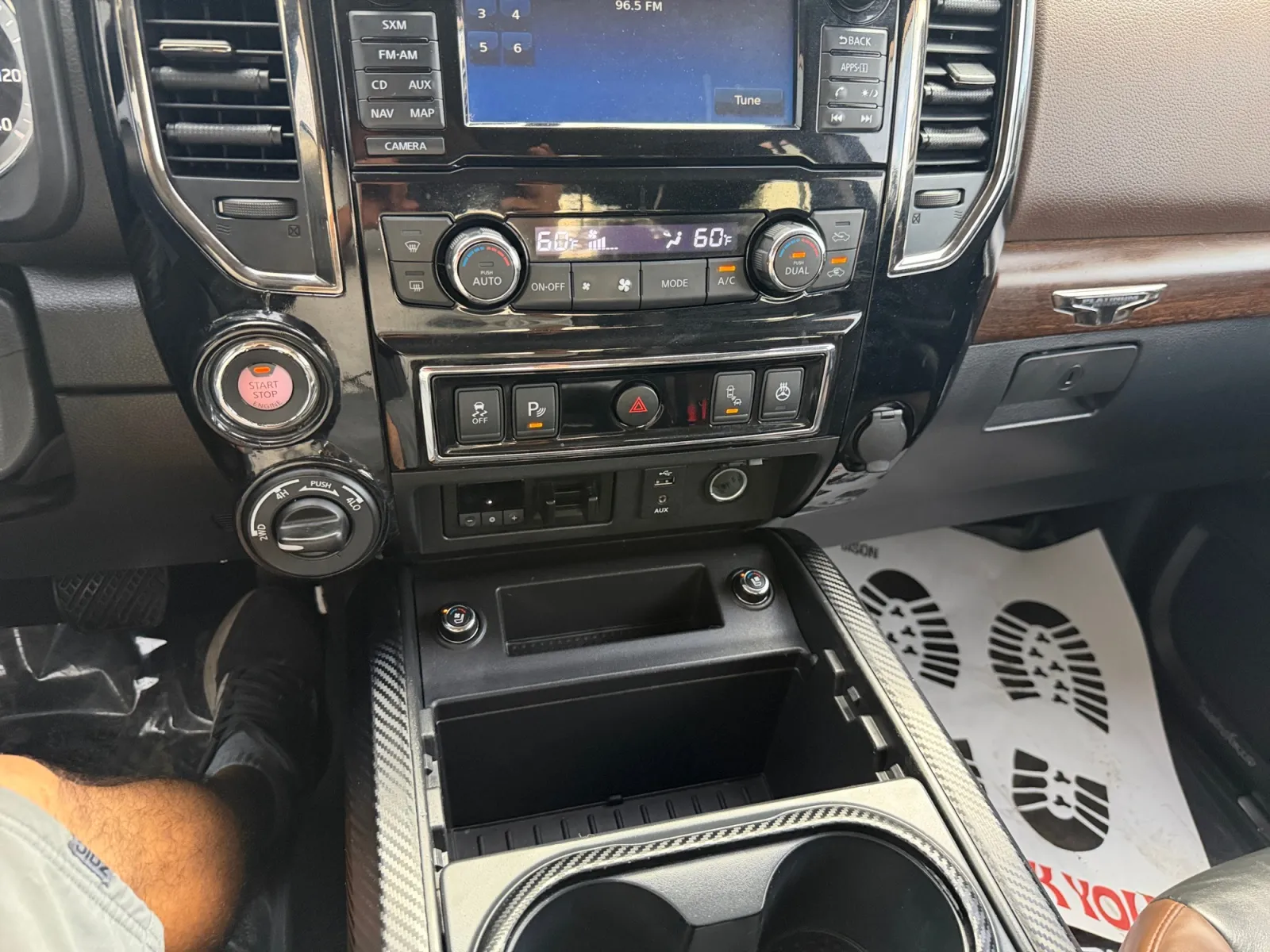 Nissan Titan photo 15