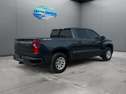 More photos of 2021 Chevrolet Silverado 1500 4WD Crew Cab Short Bed Custom at New Wave Automotive, CO