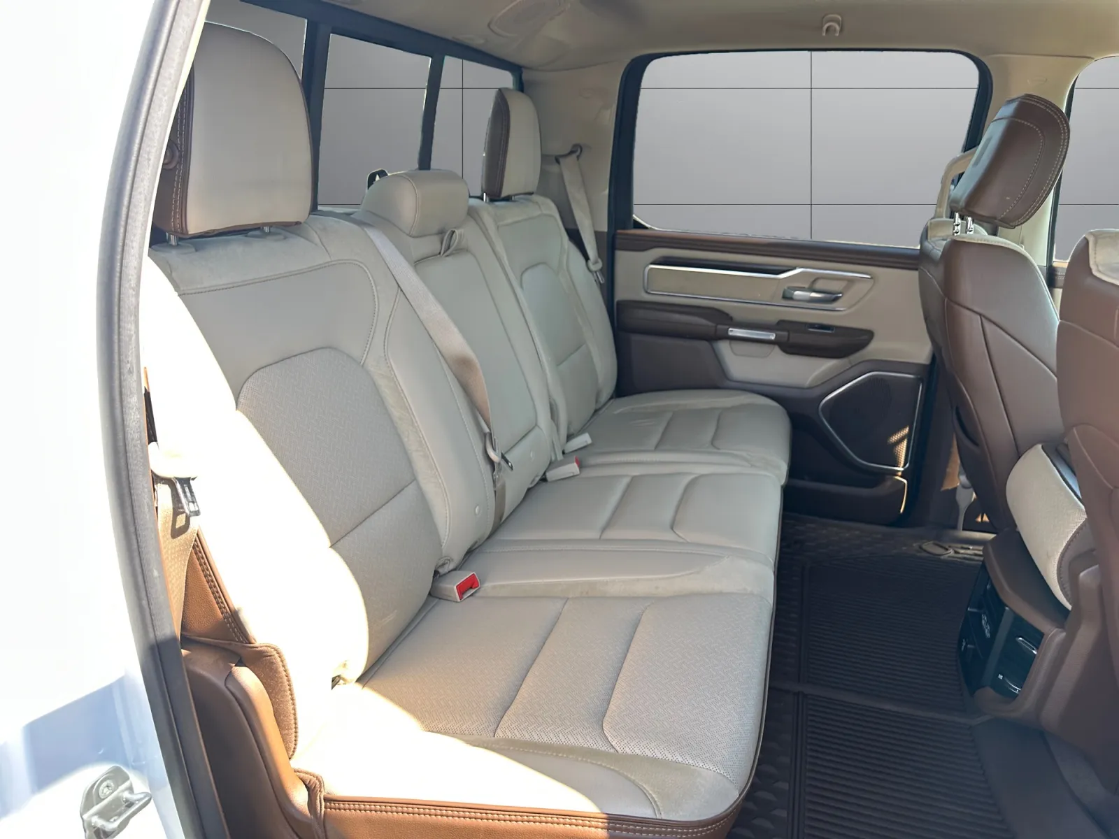 Ram 1500 photo 18