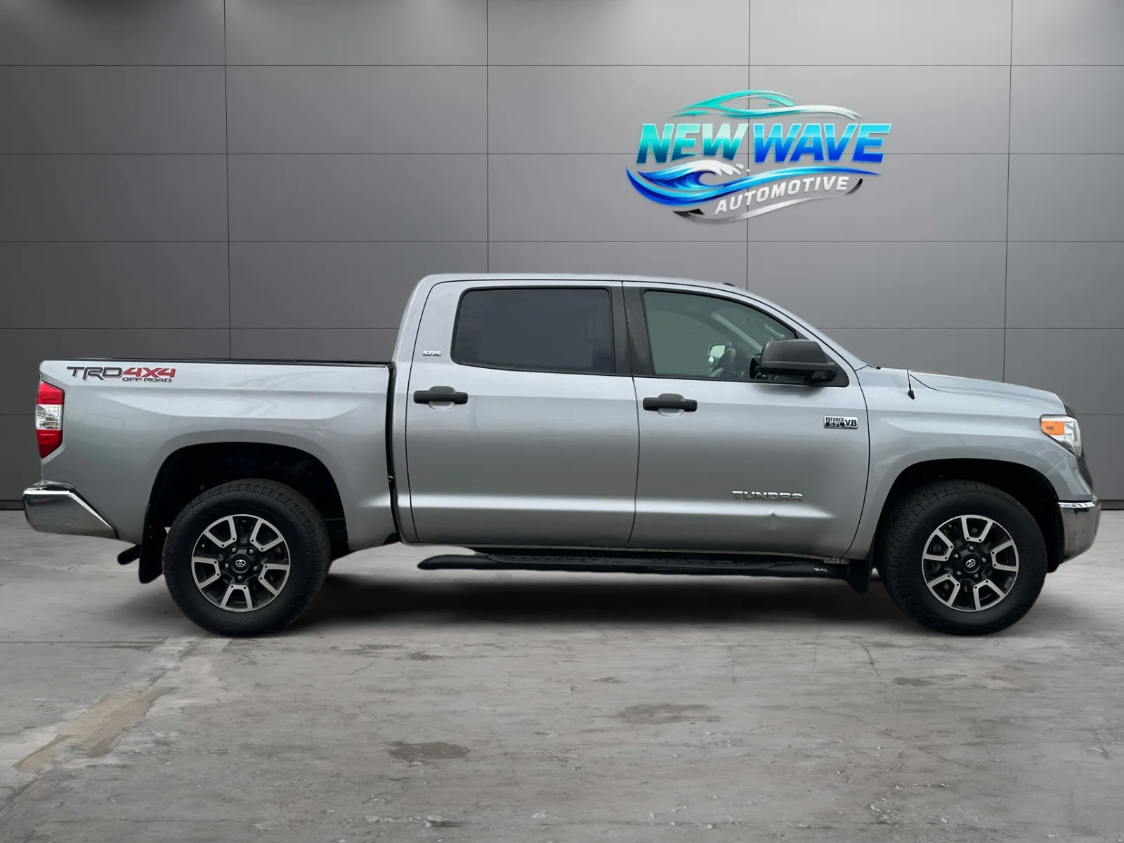 Toyota Tundra photo 6