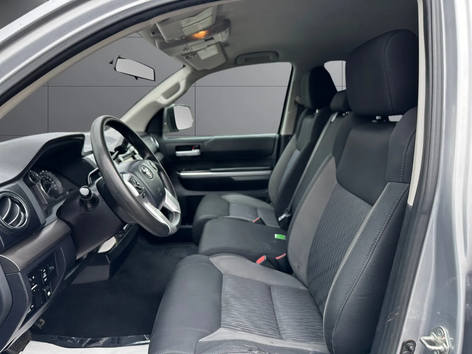 Toyota Tundra photo 10