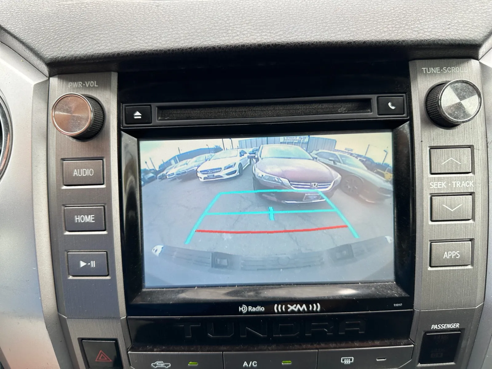 Toyota Tundra photo 21