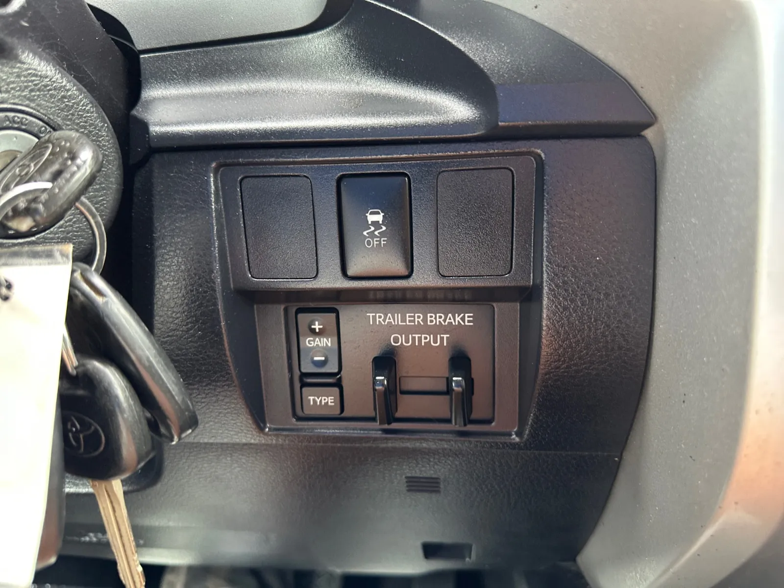 Toyota Tundra photo 23