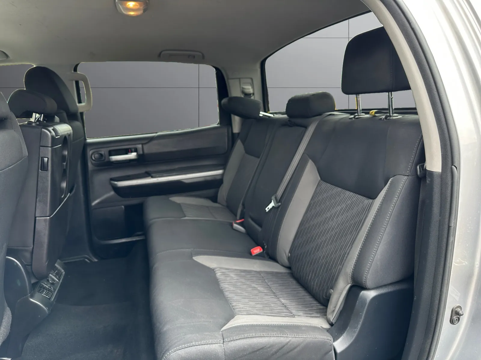 Toyota Tundra photo 16