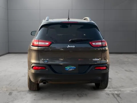 More photos of 2016 Jeep Cherokee Latitude at New Wave Automotive, CO