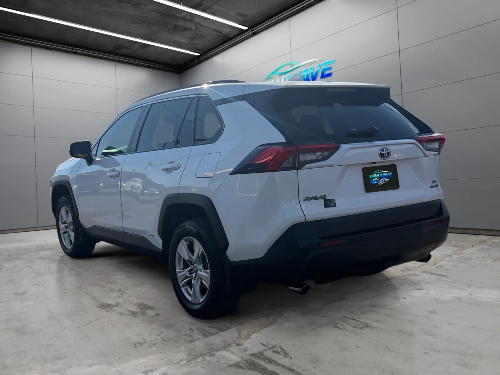 Toyota RAV4 photo 3