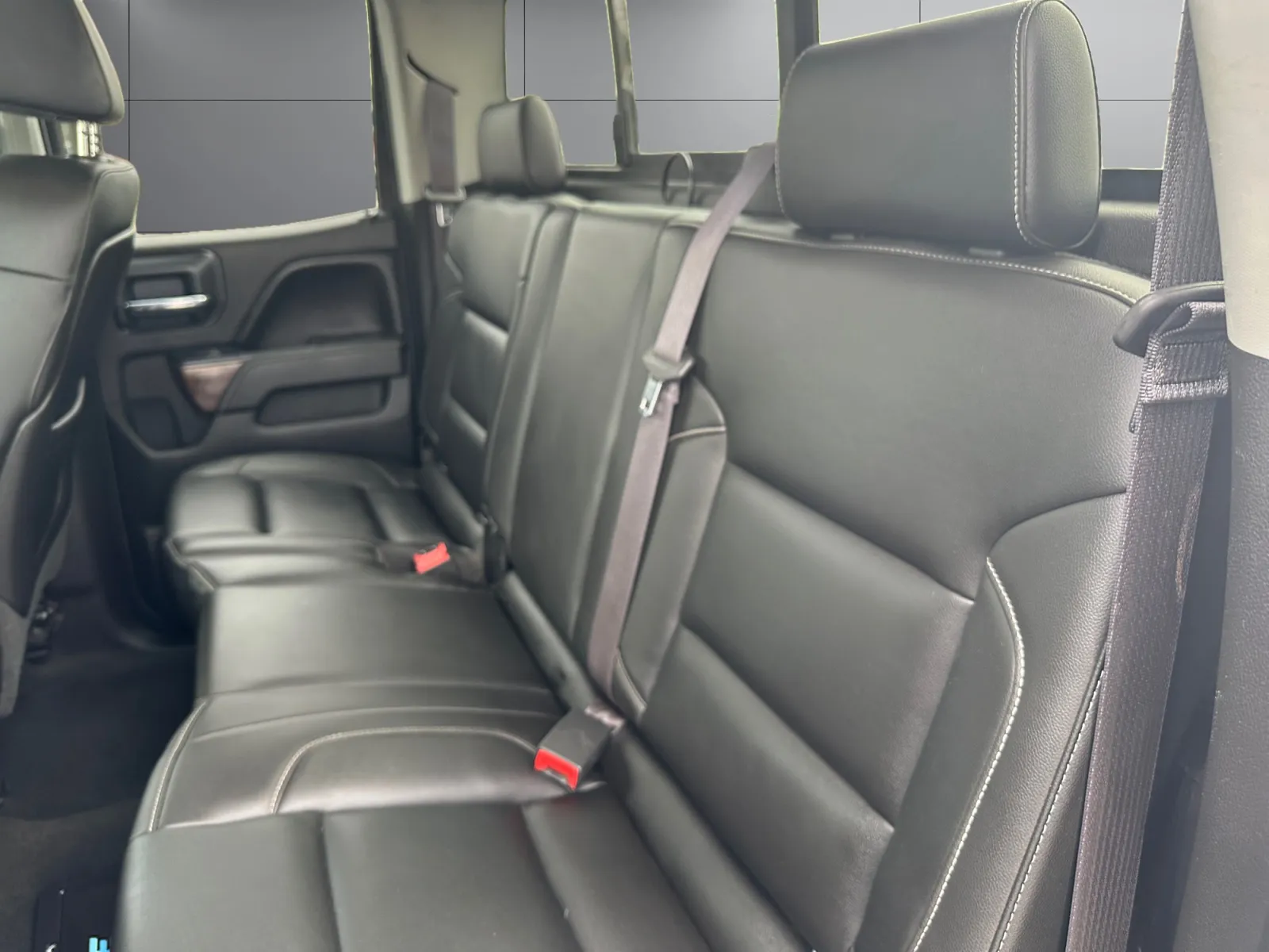 GMC Sierra photo 16