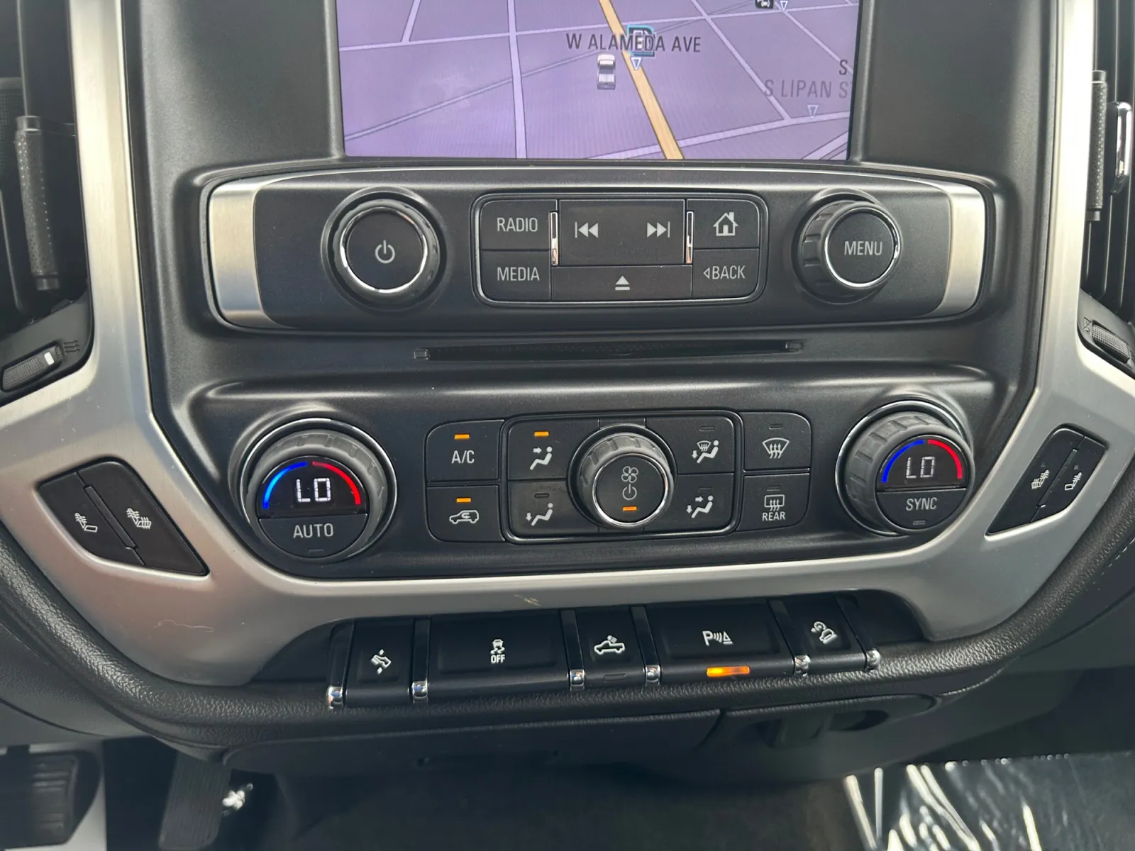 GMC Sierra photo 22
