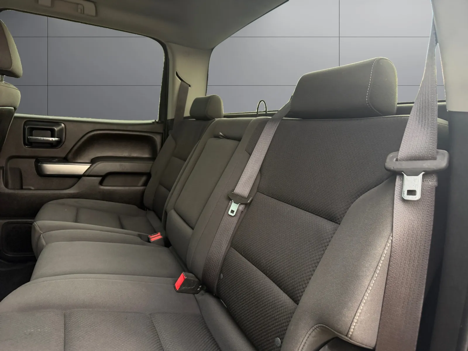 Chevrolet Silverado photo 16