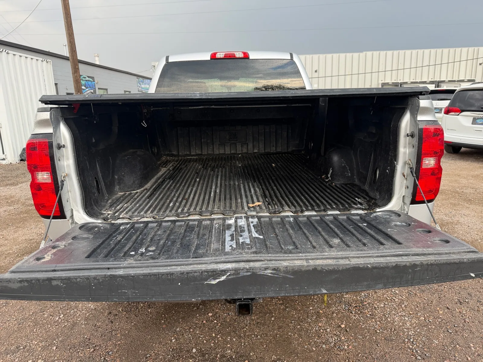 Chevrolet Silverado photo 19
