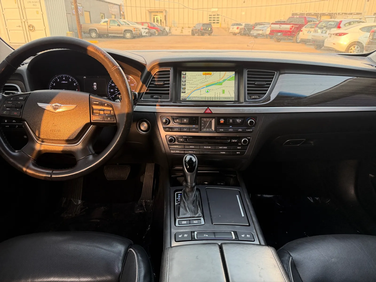 Hyundai Genesis photo 15