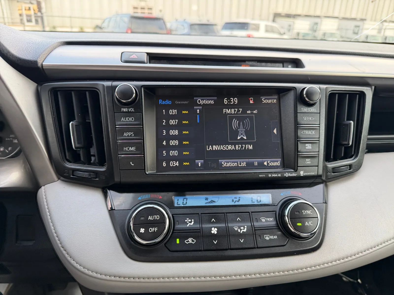 Toyota RAV4 photo 21
