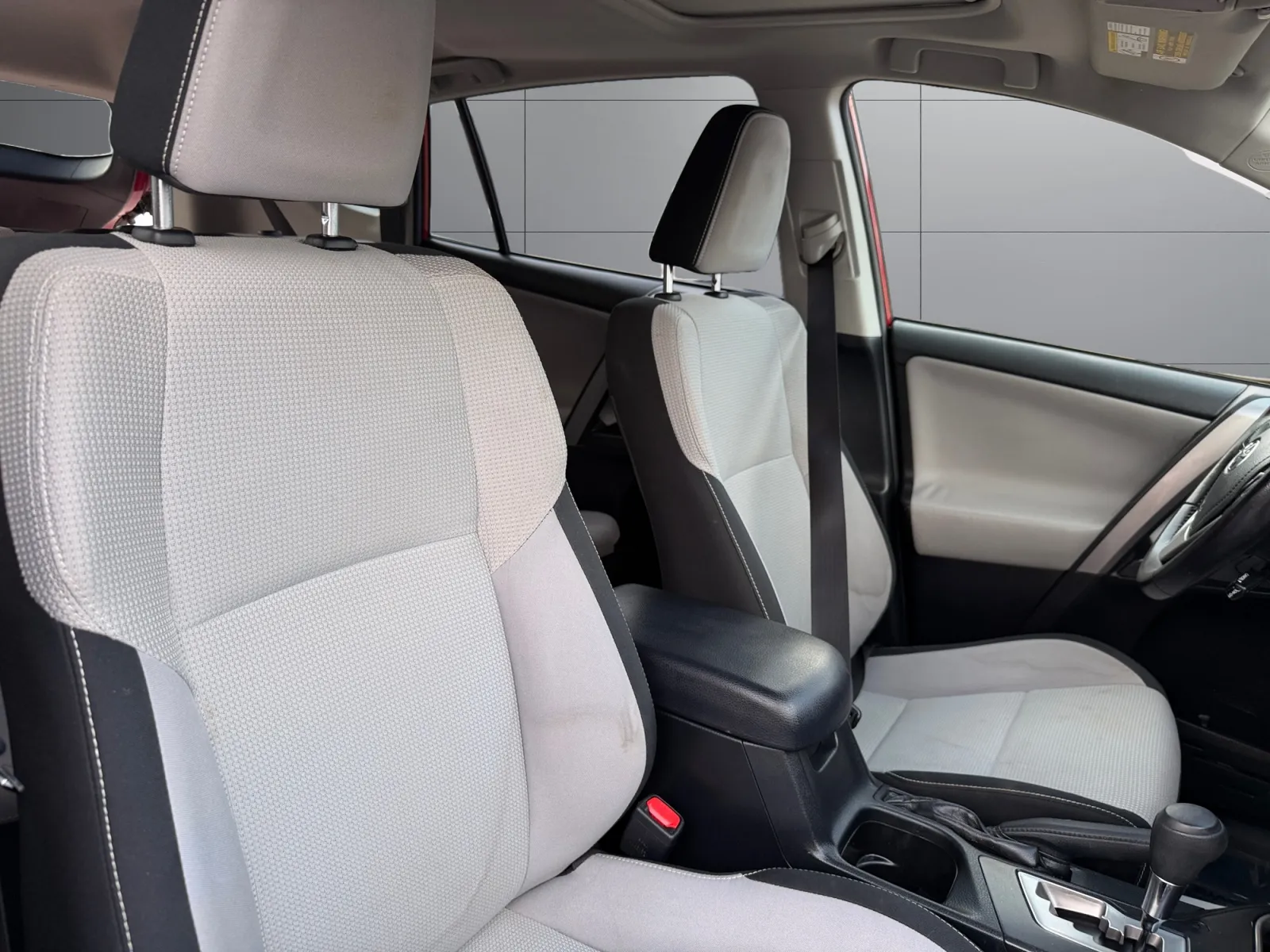 Toyota RAV4 photo 18