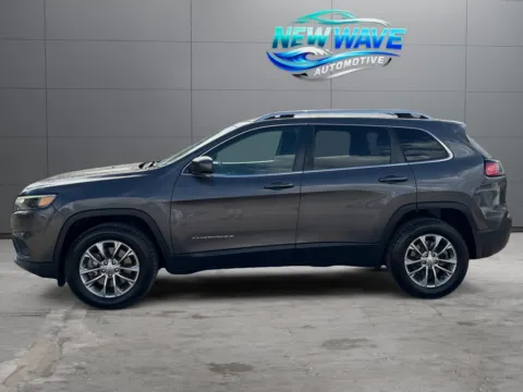 Photos of 2019 Jeep Cherokee Latitude Plus 4x4 for sale in Denver, CO at New Wave Automotive