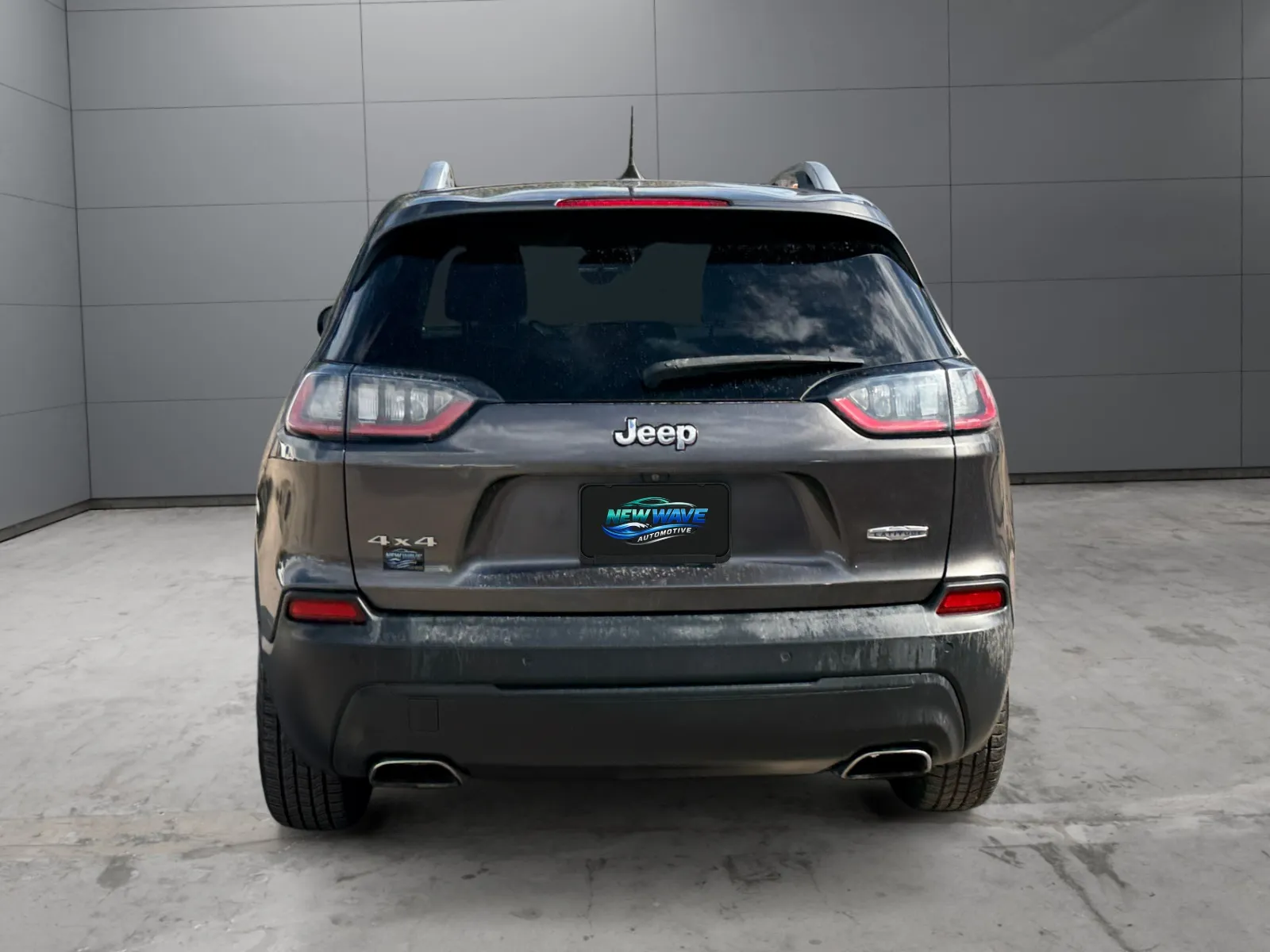 Jeep Cherokee photo 4