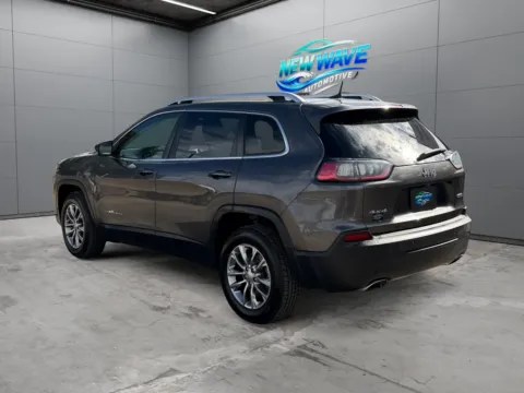 Another view of 2019 Jeep Cherokee Latitude Plus 4x4 for sale in Denver, CO at New Wave Automotive