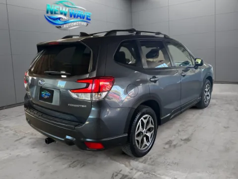 More photos of 2021 Subaru Forester Premium at New Wave Automotive, CO