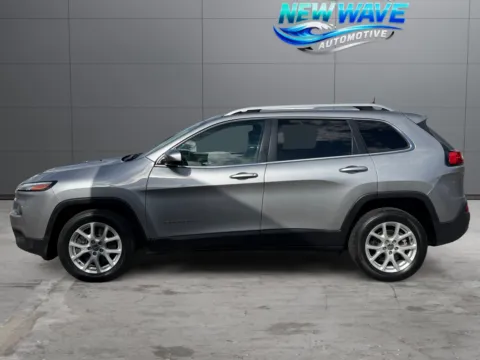 Photos of 2018 Jeep Cherokee Latitude FWD for sale in Denver, CO at New Wave Automotive