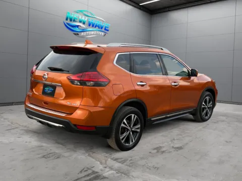 More photos of 2017 Nissan Rogue SL at New Wave Automotive, CO