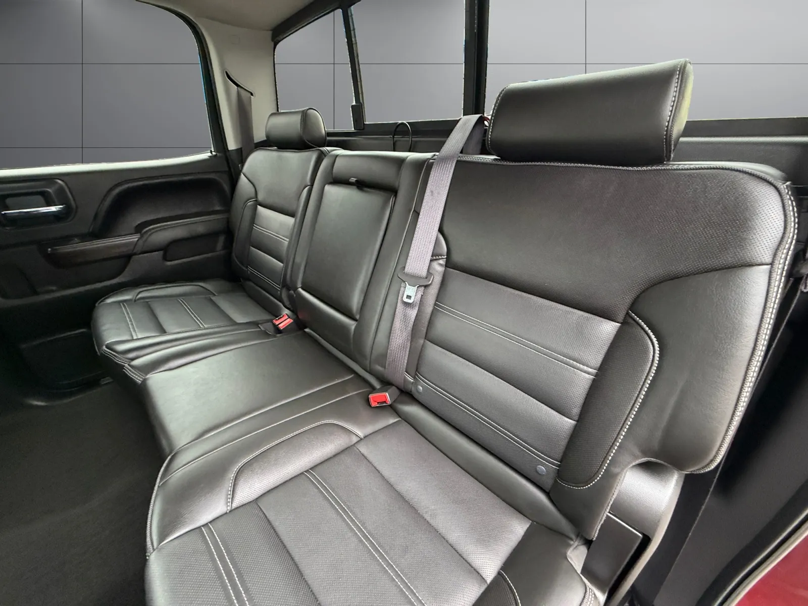 GMC Sierra photo 16