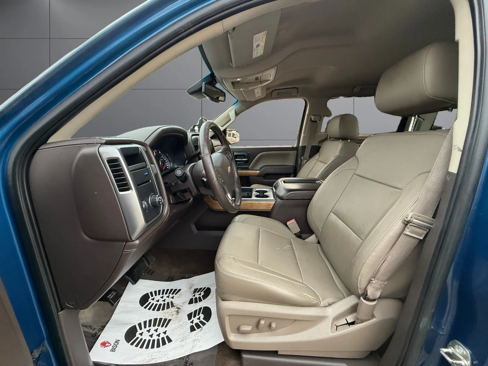 Chevrolet Silverado photo 10