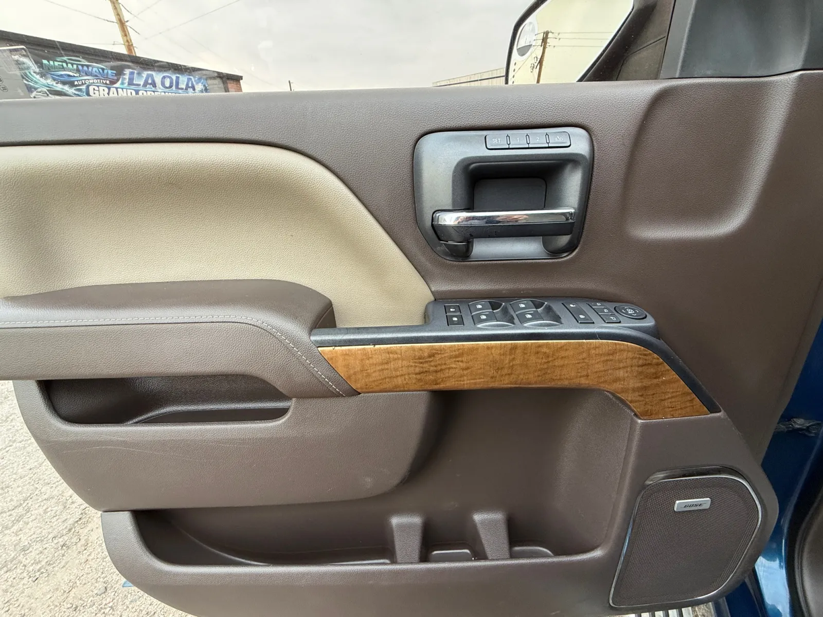 Chevrolet Silverado photo 11