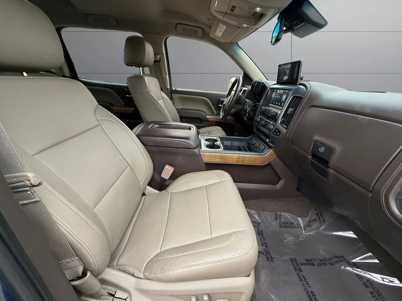 Chevrolet Silverado photo 17