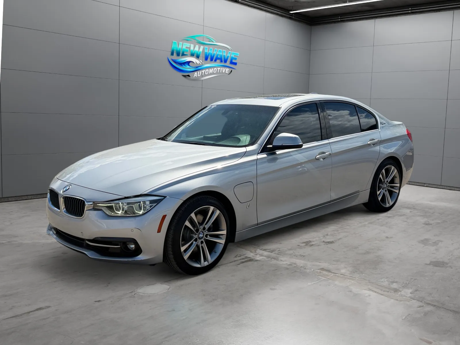 Silver 2018 BMW 330e iPerformance for sale in Denver, CO