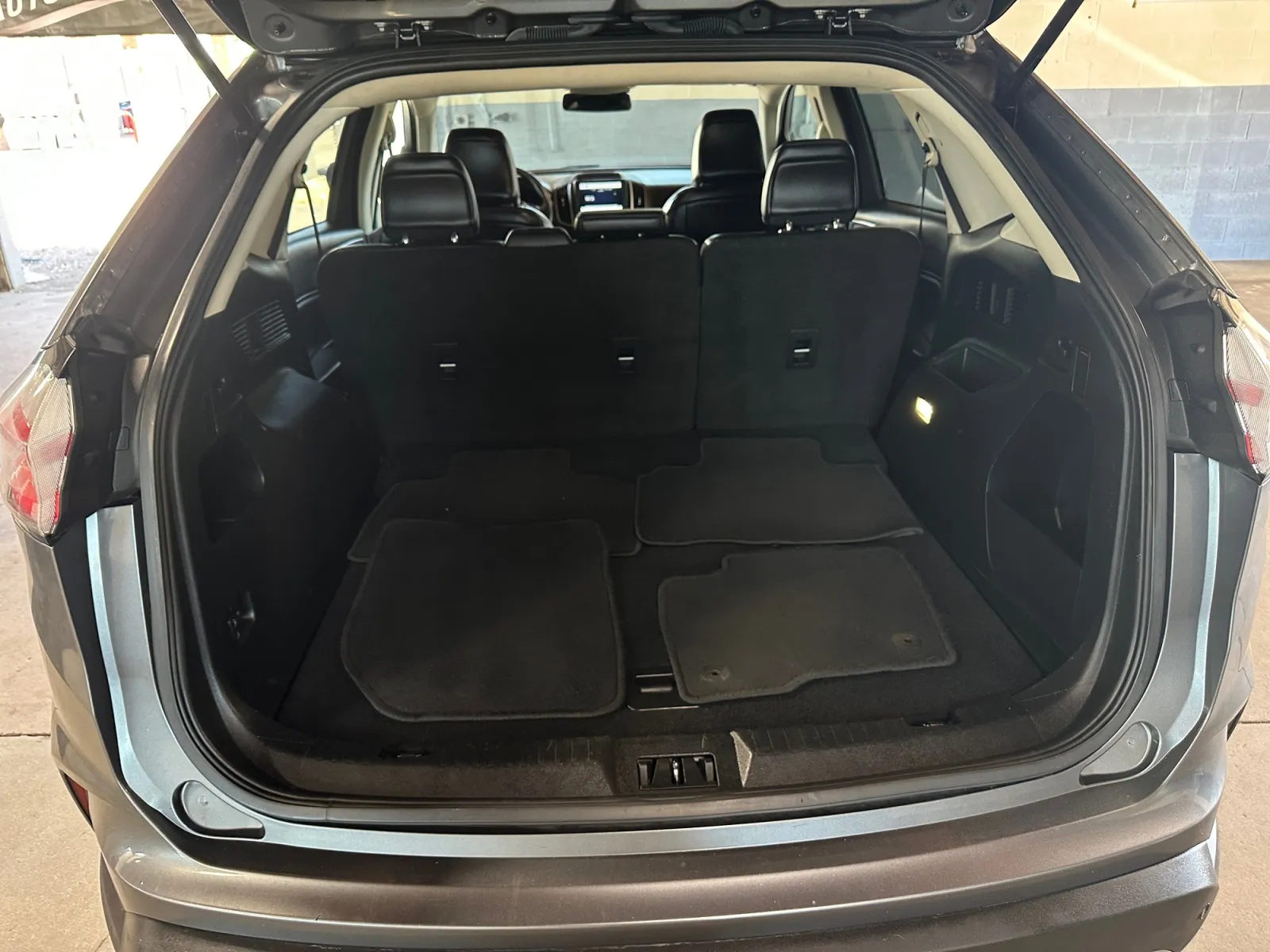 Ford Edge photo 19