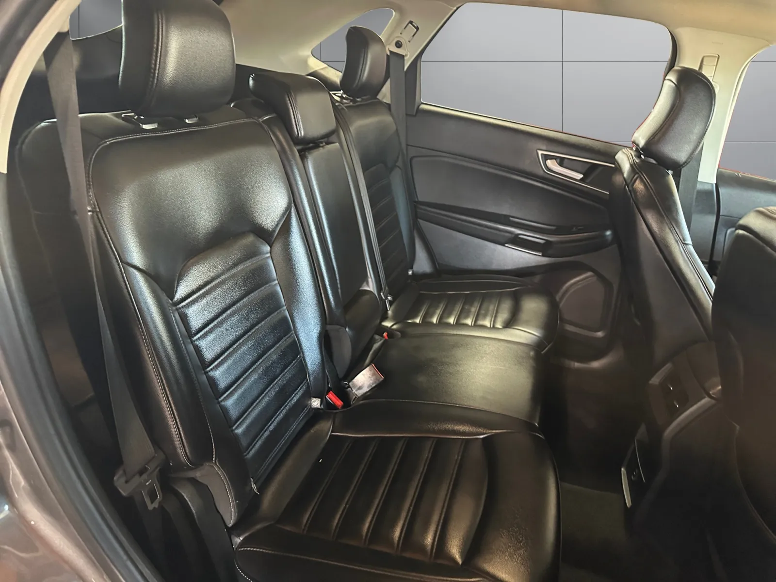 Ford Edge photo 18
