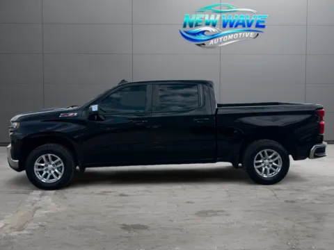Photos of 2020 Chevrolet Silverado 1500 4WD Crew Cab Short Bed LT for sale in Denver, CO at New Wave Automotive