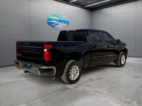More photos of 2020 Chevrolet Silverado 1500 4WD Crew Cab Short Bed LT at New Wave Automotive, CO