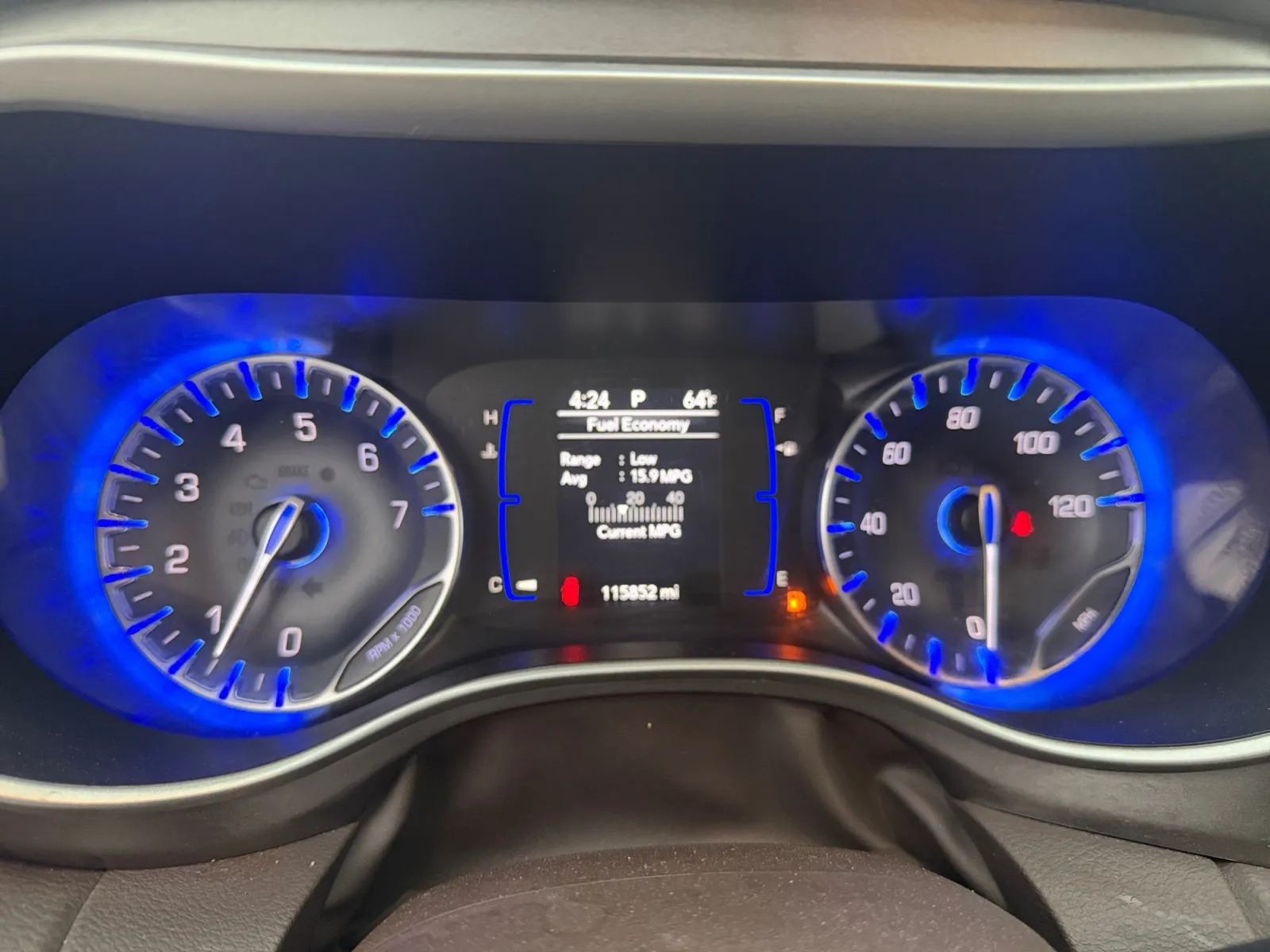 Chrysler Pacifica photo 14