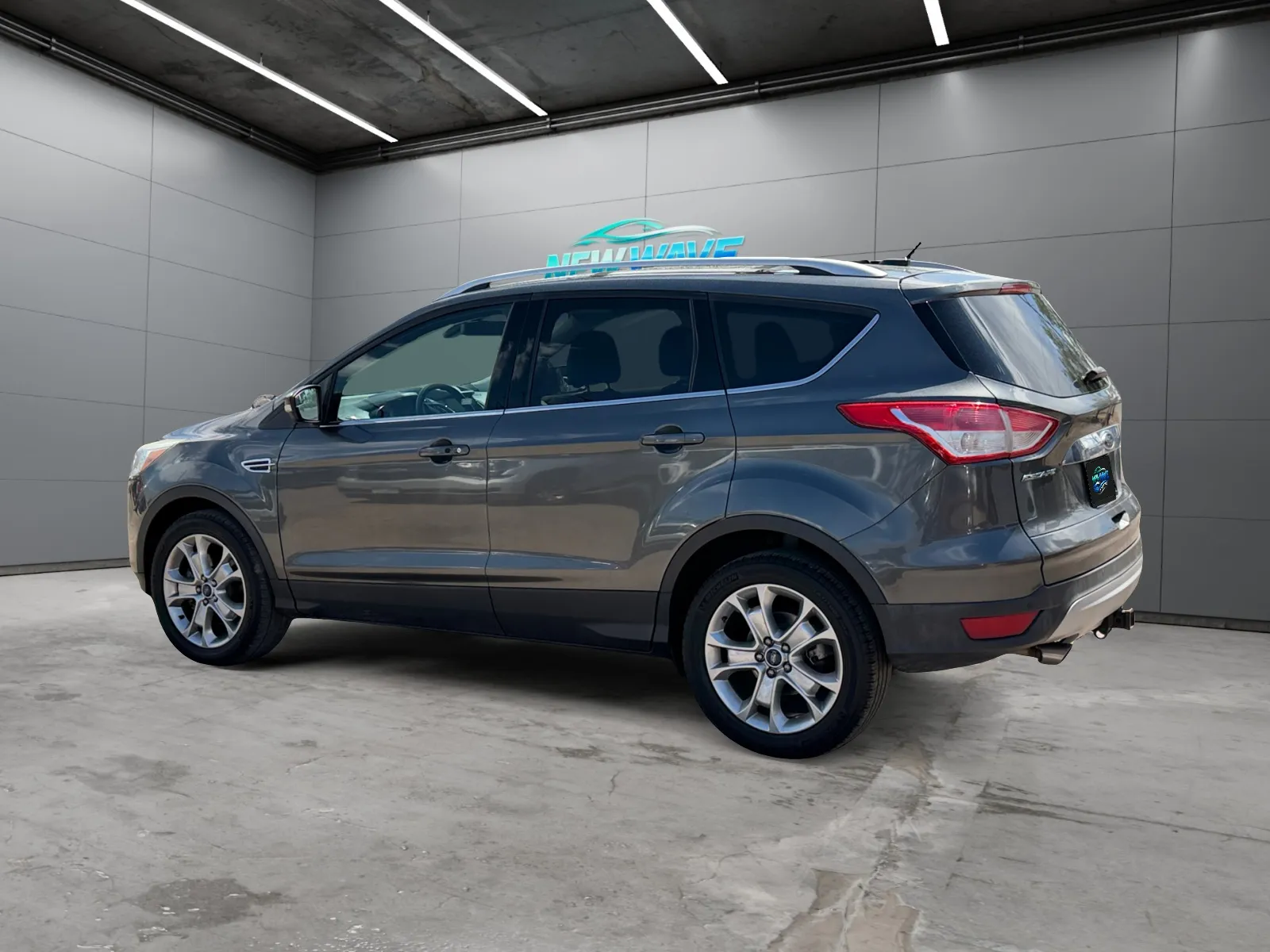 Ford Escape photo 3