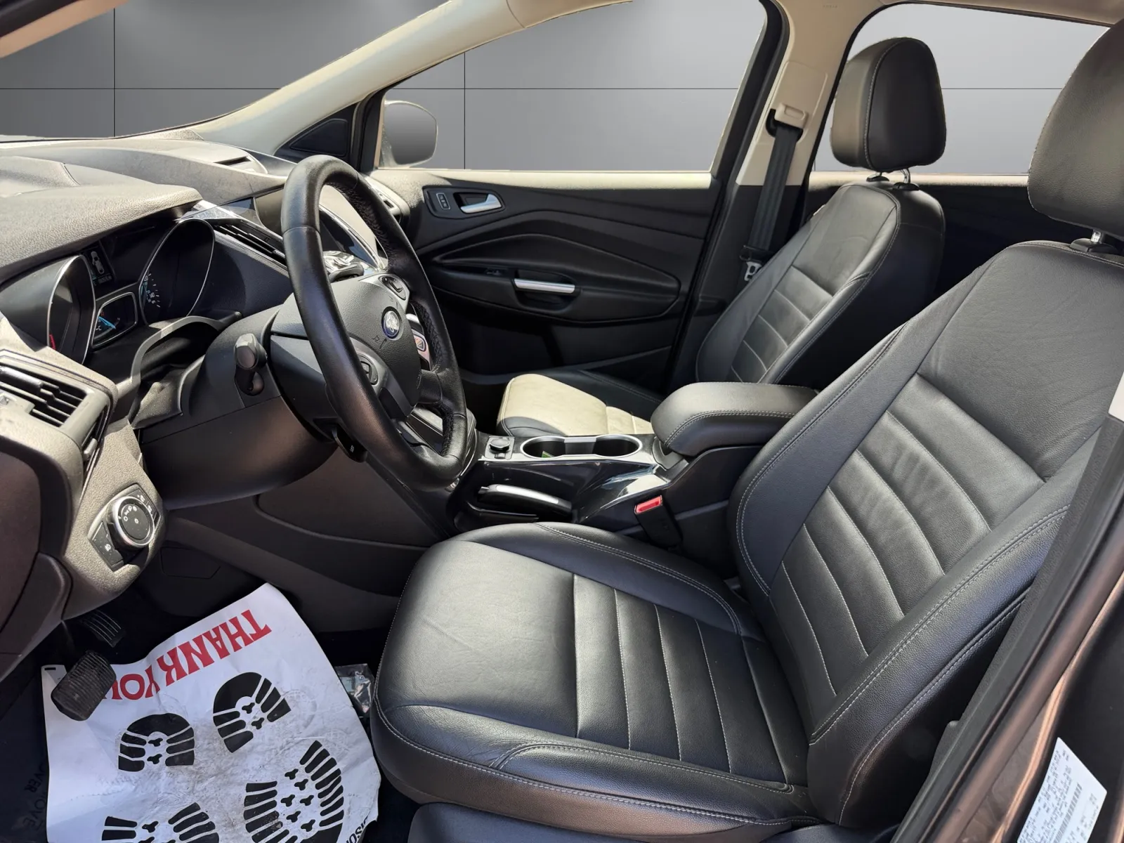 Ford Escape photo 10